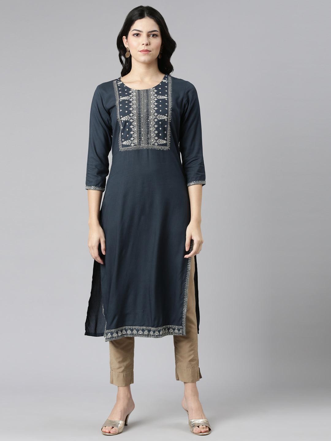 Neeru's Green Regular Anarkali Embroidered Kurta – neerus-india